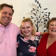 Kelli Corning with family and friends after receiving the 2019 ACGME GME Coordinator Excellence Award at the Annual Educational Conference